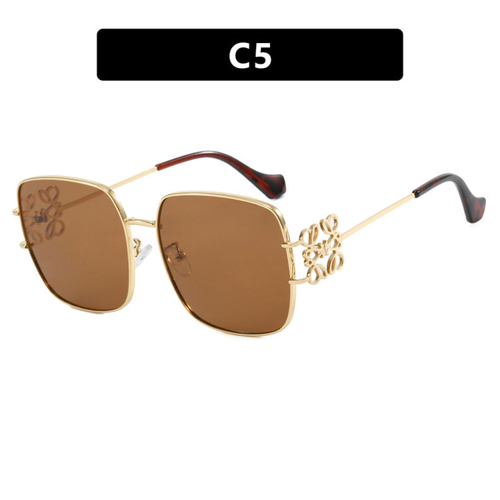 Ladies square sunglasses with delicate design and luxurious metal frame Bowlift
