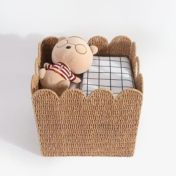 Decorative storage basket made of natural material Bowlift