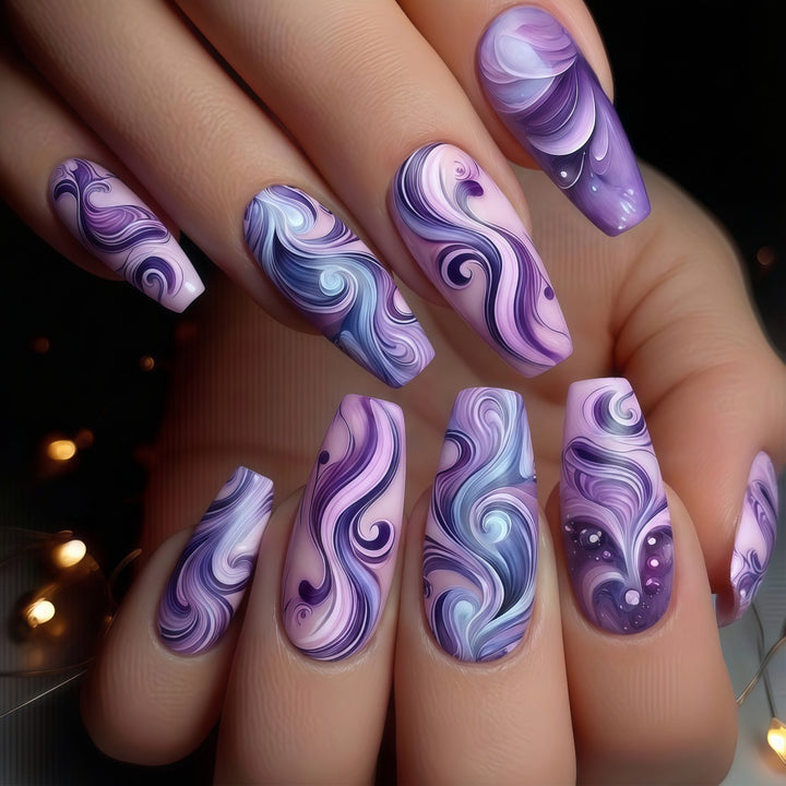 Artificial nails with elegant marble design Bowlift