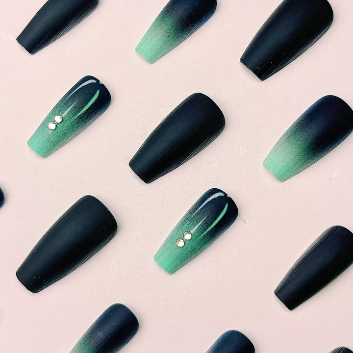 Trendy Artificial Nails with Matte Chic Finish Bowlift