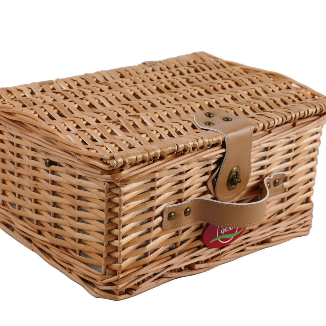 Women’s picnic basket with integrated dish set Bowlift
