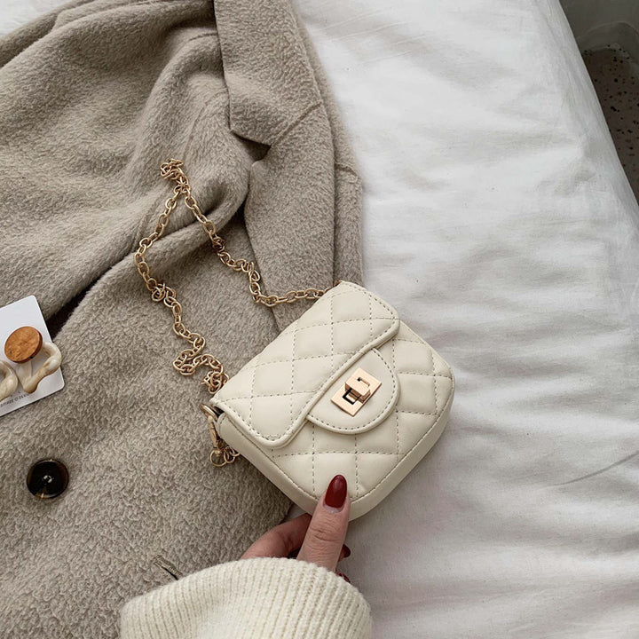 Quilted Crossbody Handbag Bowlift