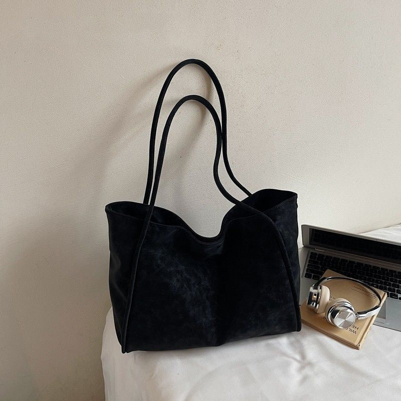 Versatile Textured Shoulder Tote Bowlift