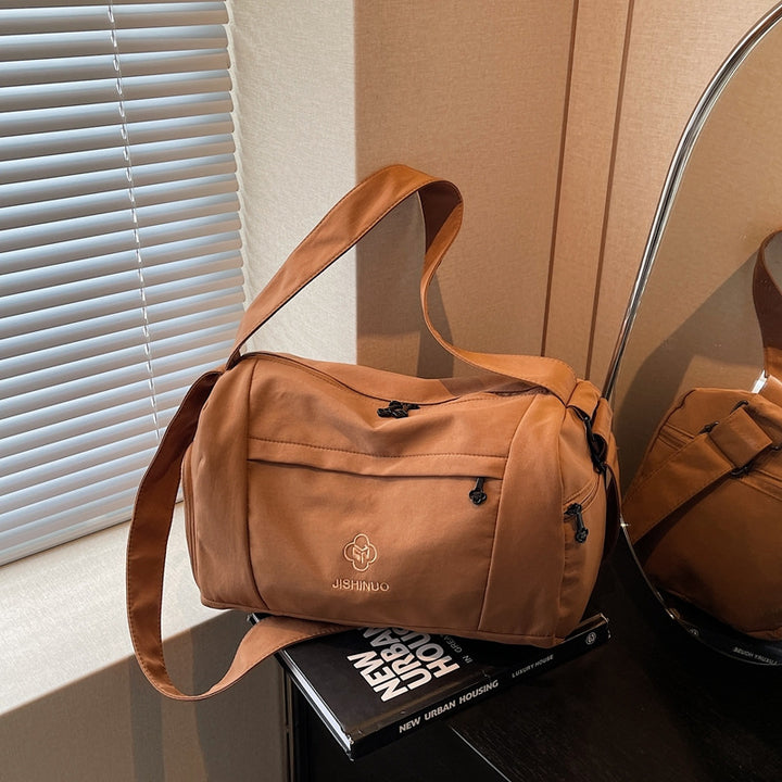 Modular Sports and Travel Bag Bowlift