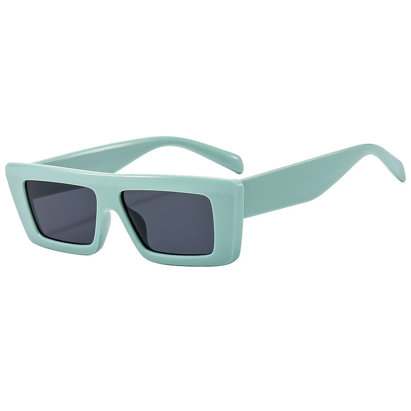 Ladies fashionable rectangular sunglasses in modern design Bowlift