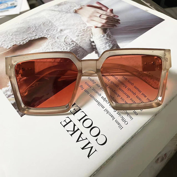 Trendy Oversized Sunglasses Bowlift