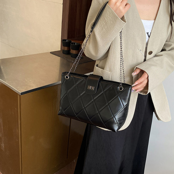 Quilted Elegant Satchel Handbag Bowlift