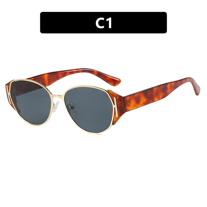 Women's retro-inspired sunglasses with elegant frame Bowlift