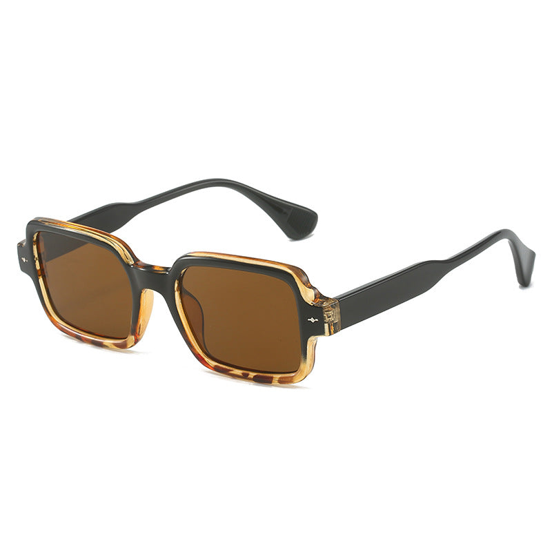 Ladies fashionable glasses in modern square design Bowlift