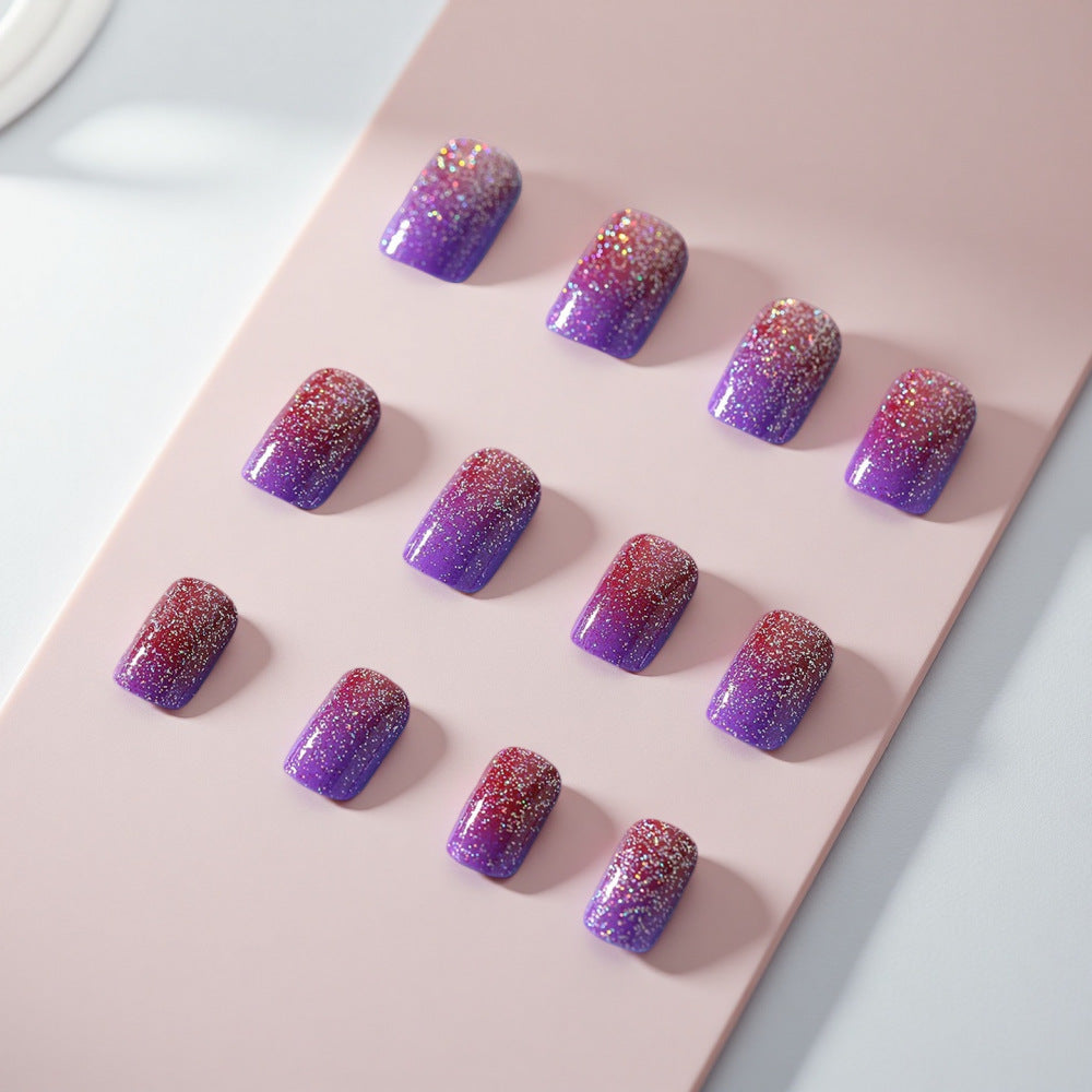 Glamorous Ombre Artificial Nails Bowlift