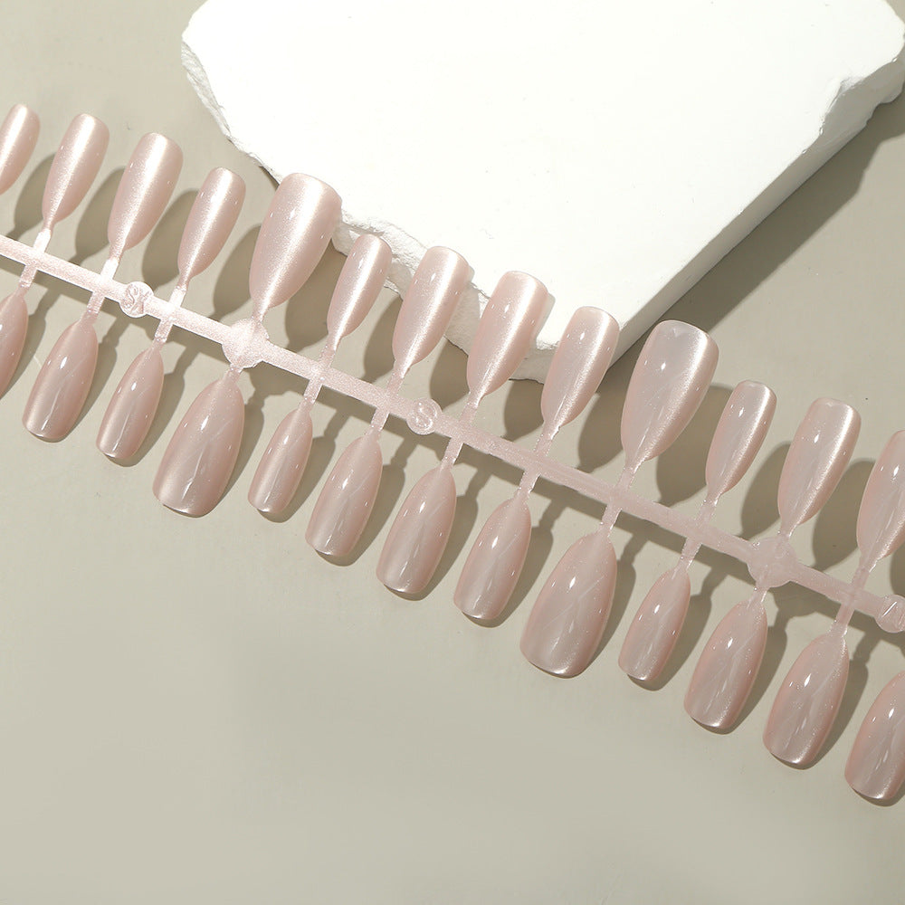 Elegant Press-On Nail Set with Glossy Finish Bowlift