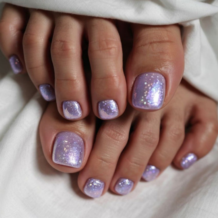 Glimmering Press-On Nail Set Bowlift