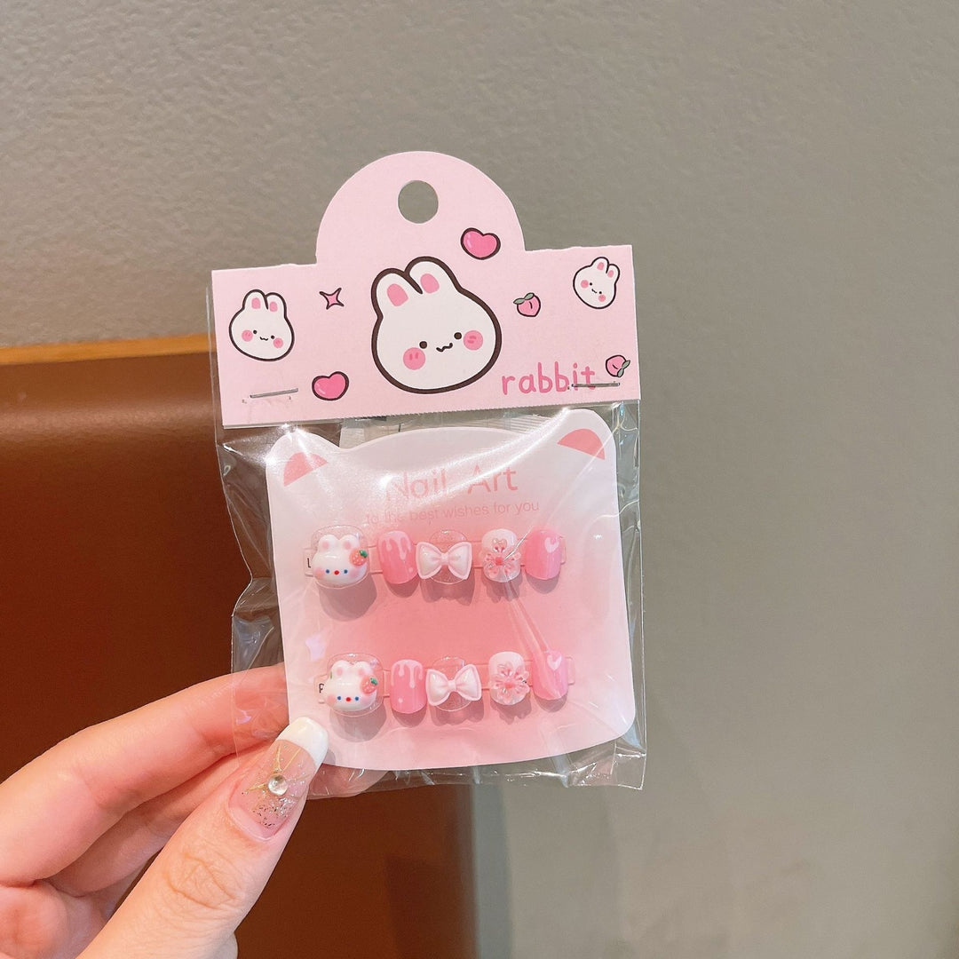Creative artificial nails with 3D designs Bowlift
