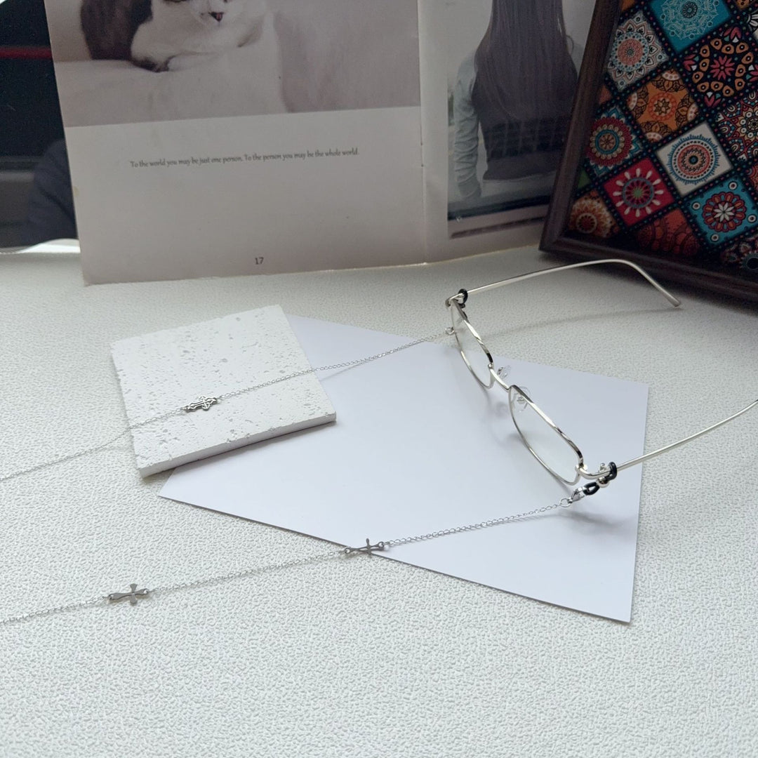 Minimalist Silver Chain Necklace Bowlift