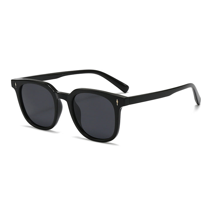 Ladies stylish and fashionable sunglasses with round frame Bowlift