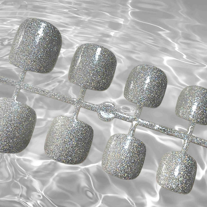 Glittery Press-On Toe Nails Bowlift