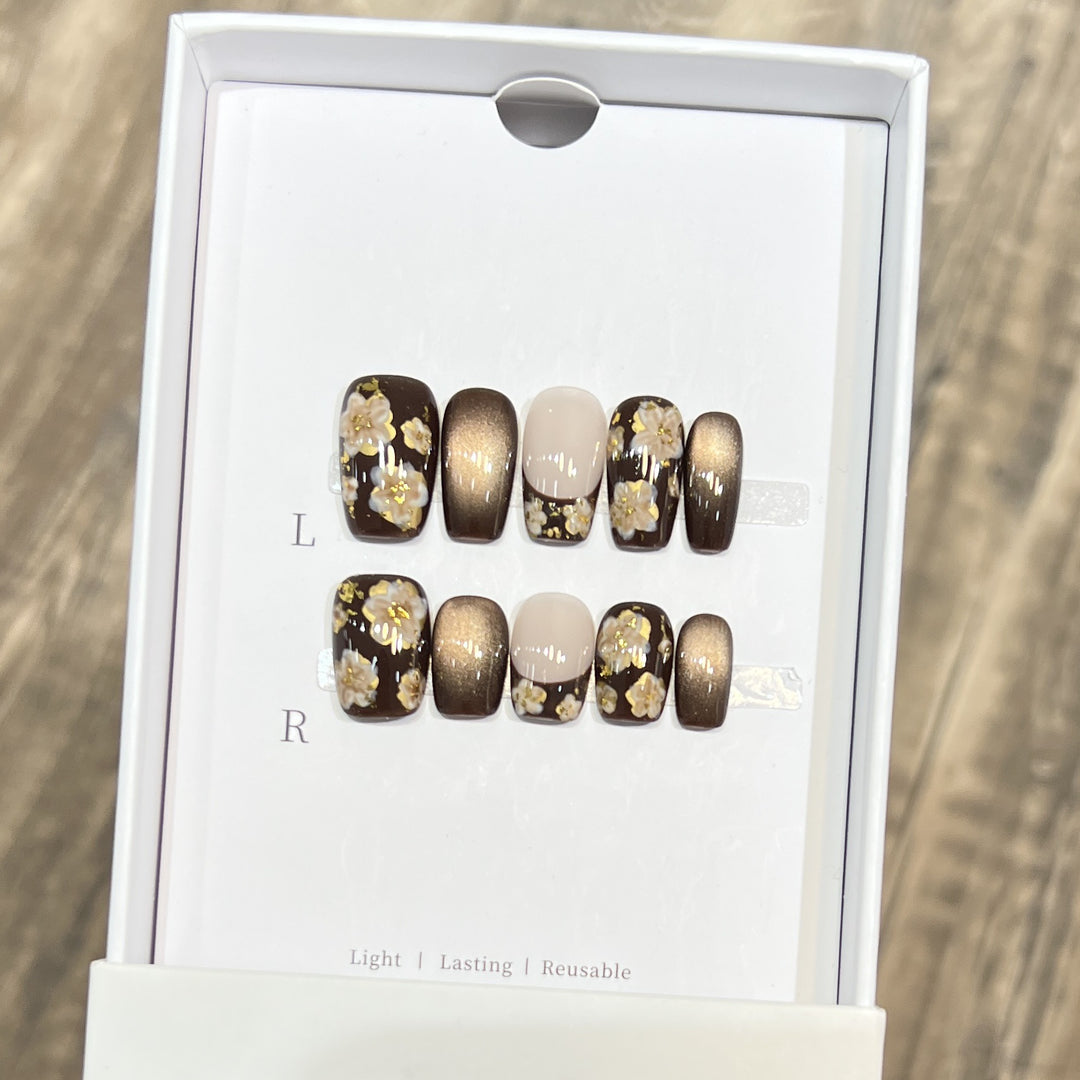 Decorative Floral Stiletto Press-On Nail Set Bowlift