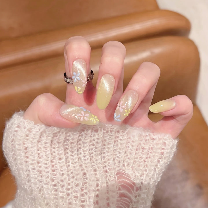 Stylish Press-On Nail Set with Floral Design Bowlift