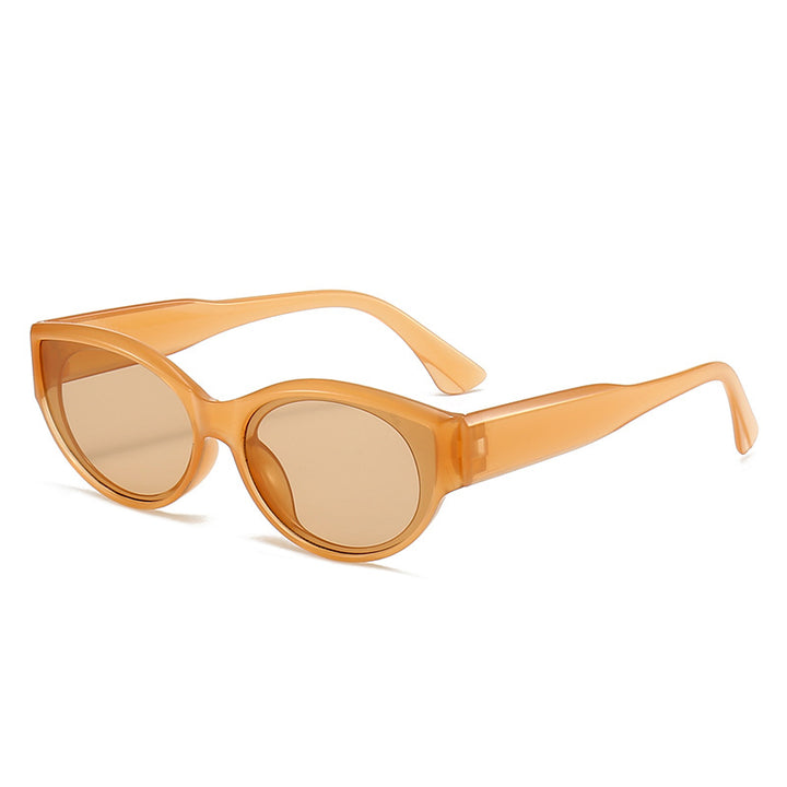 Women Cat-Eye Sunglasses with Clear and Modern Design Bowlift