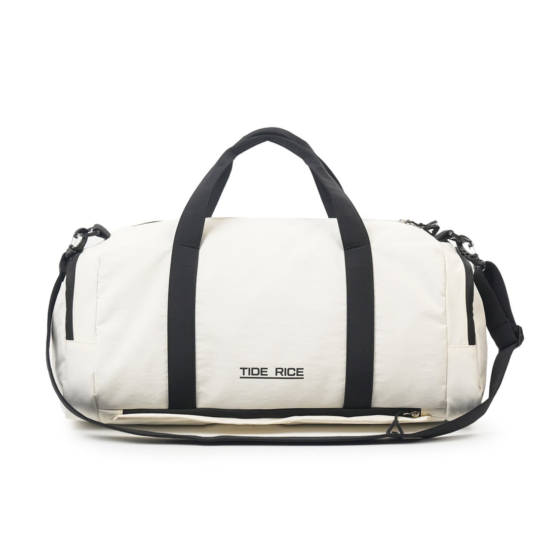 Sporty Travel Bag With Sturdy Shoulder Strap Bowlift