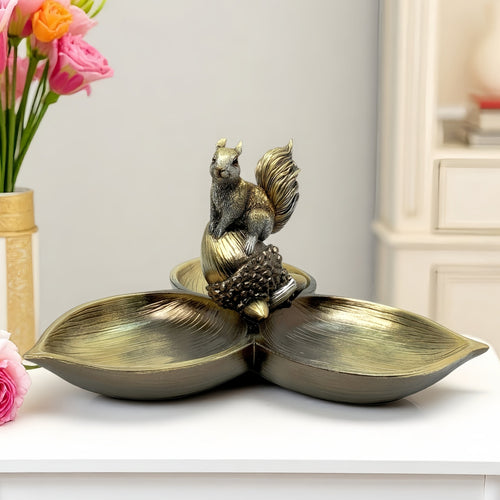 Decorative bowl with squirrel motif Bowlift
