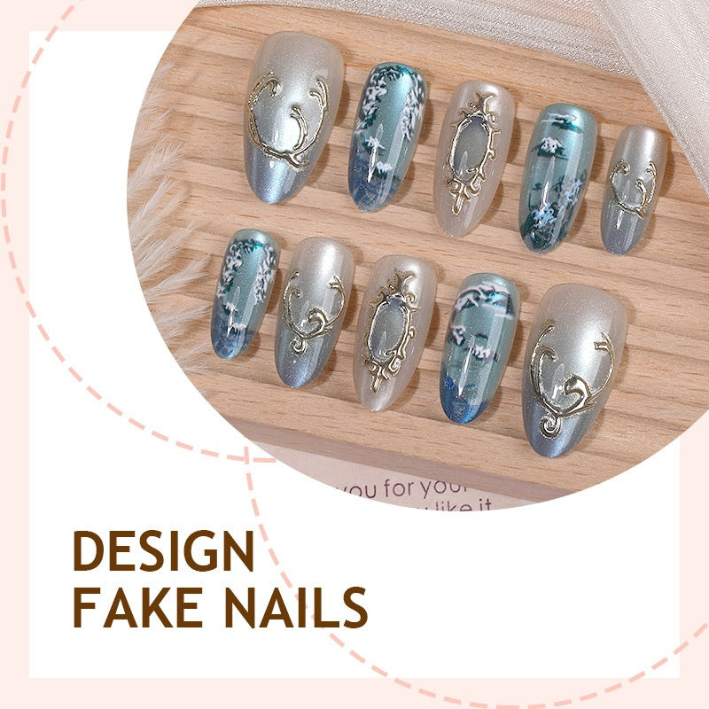 Nail art set with luxurious patterns and elegant embellishments Bowlift