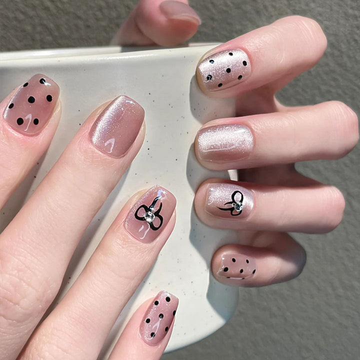 Iridescent Press-On Nail Set Bowlift