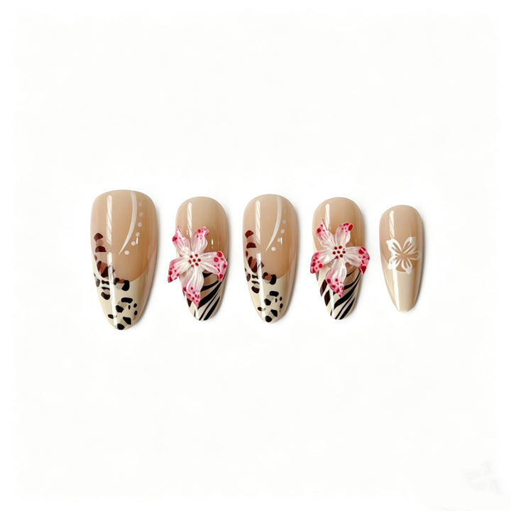 Artificial nails with floral accents and animal print Bowlift