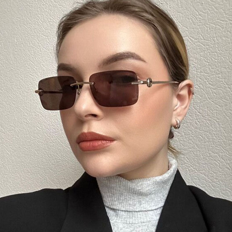 Ladies fashionable geometric glasses Bowlift