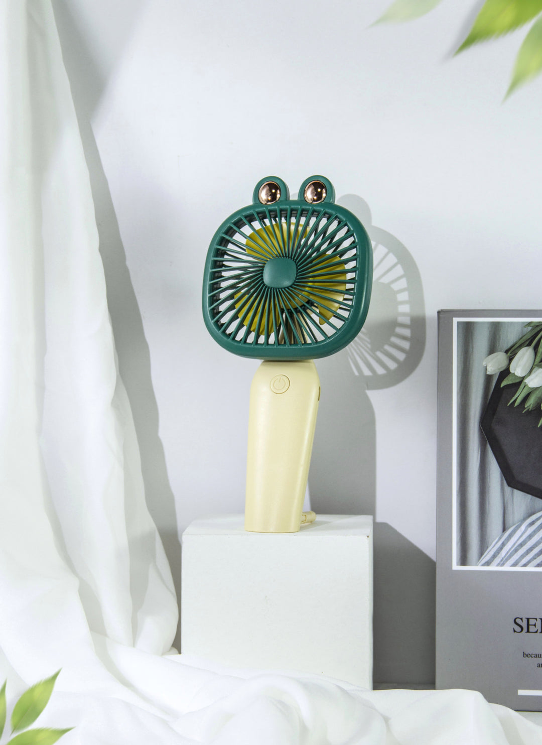 Compact Rechargeable Handheld Fan Bowlift