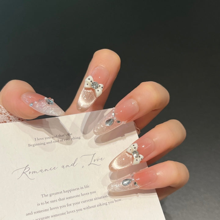 Elegant Nail Art Design Bowlift
