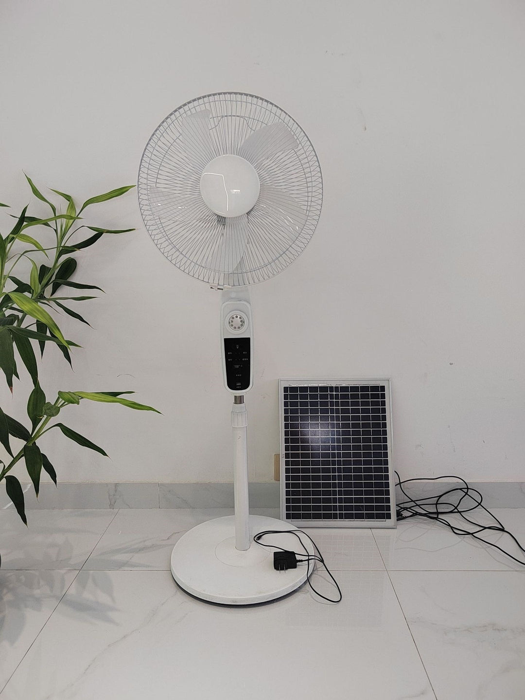 Unisex Solar-Powered Stand Fan with Modern Design and Efficient Air Circulation Bowlift