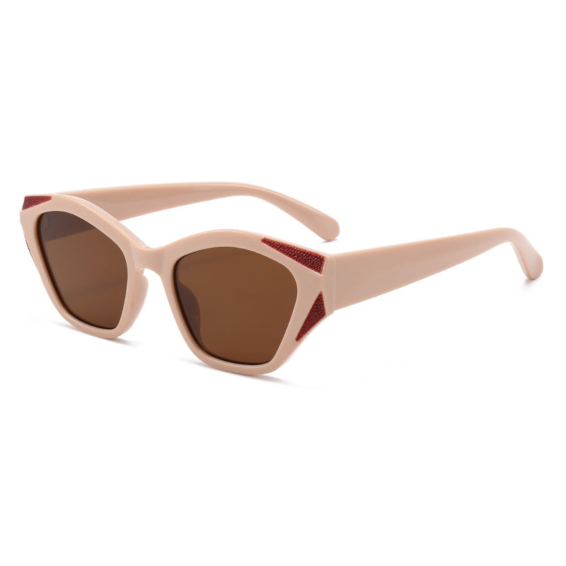 Women's fashionable oversized sunglasses with glittering accents Bowlift