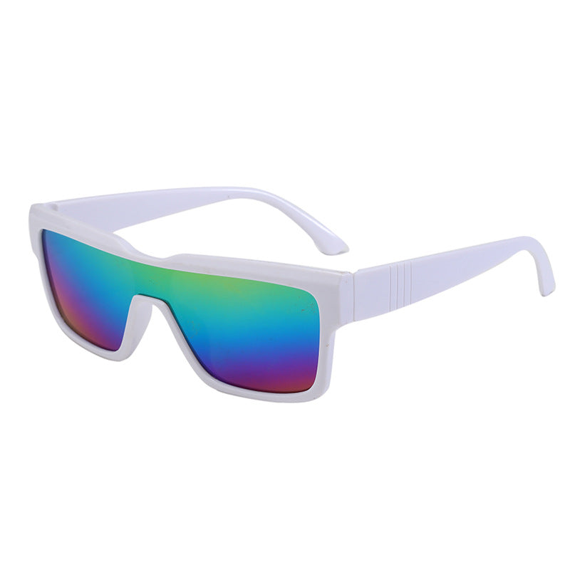 Women Fashion Sunglasses with Unusual Design Bowlift
