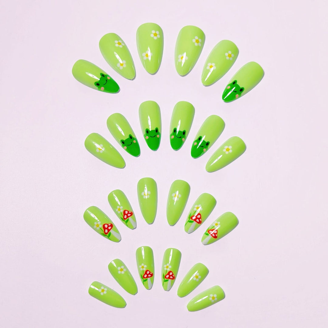 Whimsical Nature-Themed Nail Art Bowlift
