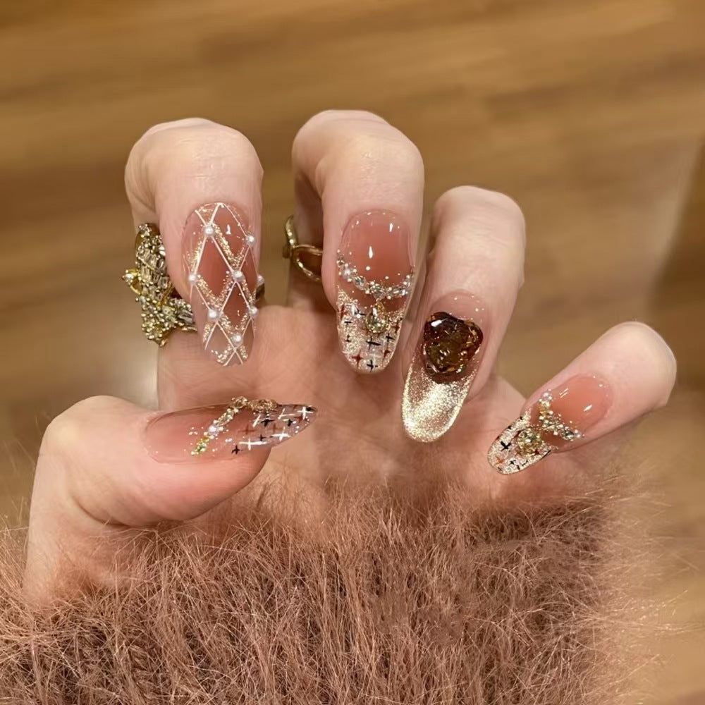 Artistic Elegance Press-On Nail Set Bowlift