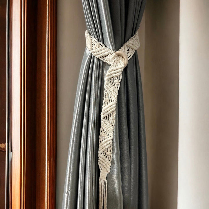 Macrame Curtain Tieback Bowlift