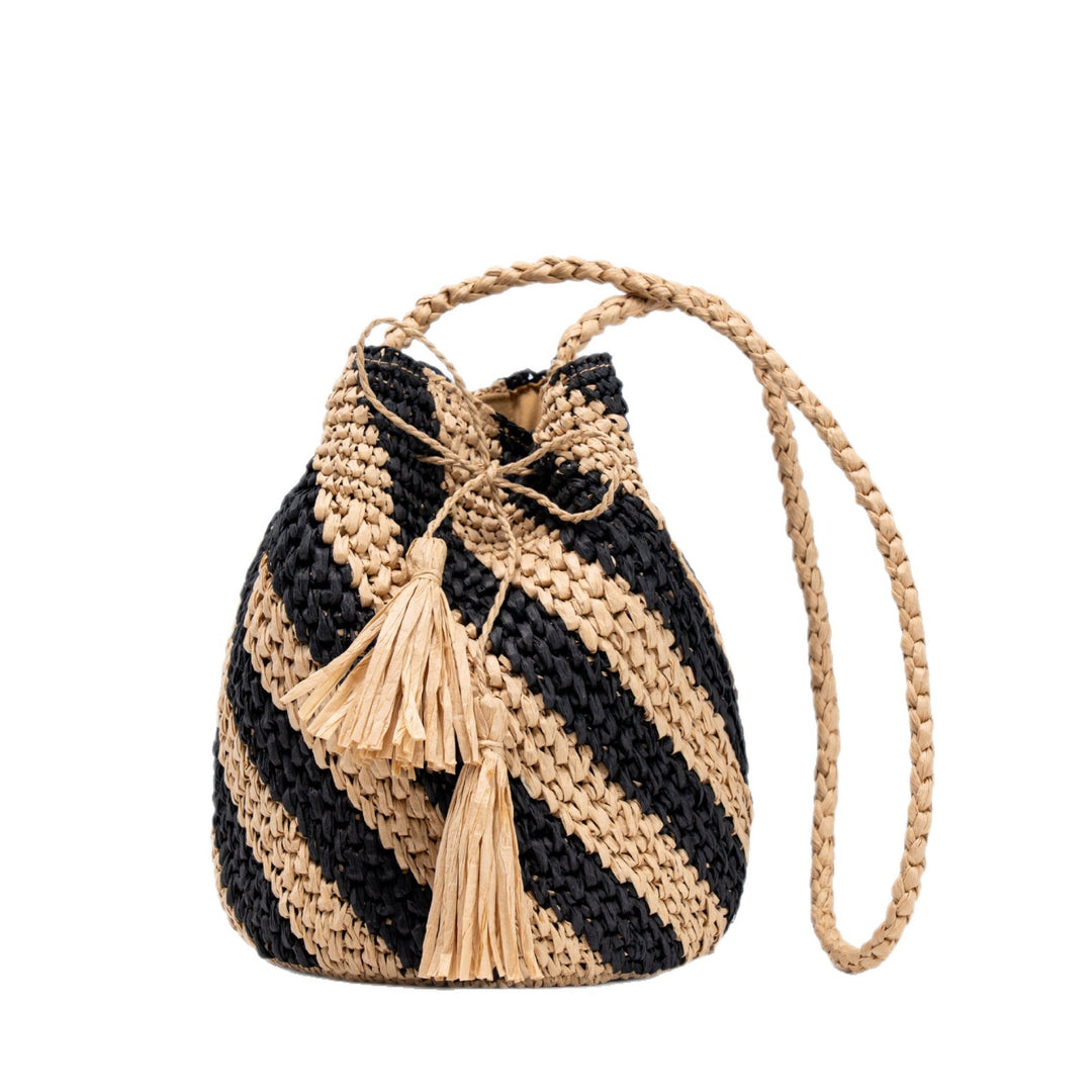 Hand-knotted shoulder bag with fringes Bowlift