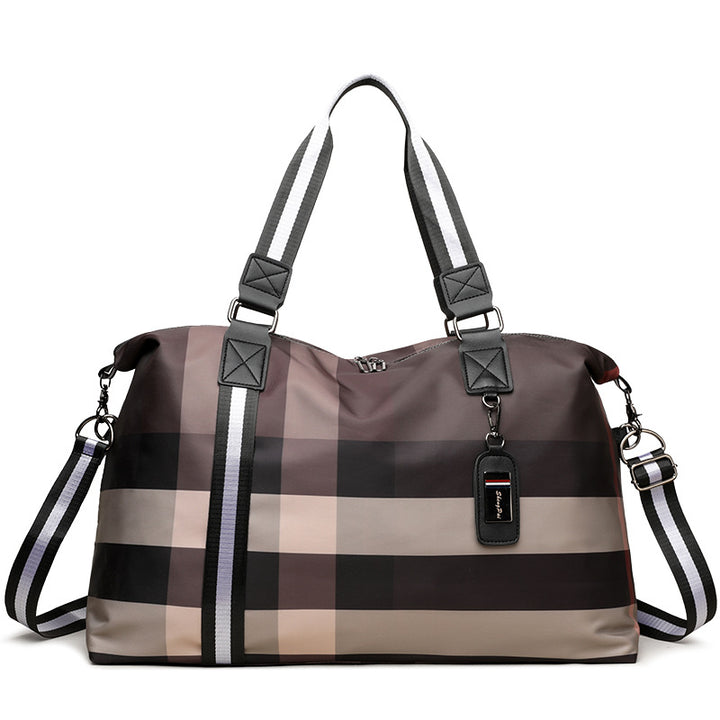 Sporty travel bag with intelligent compartment design Bowlift