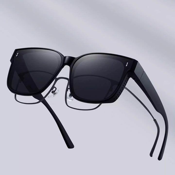 Ladies fashionable sunglasses in modern frame design Bowlift