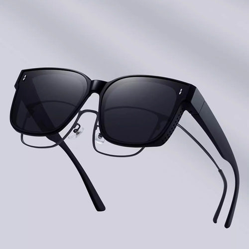 Ladies fashionable sunglasses in modern frame design Bowlift