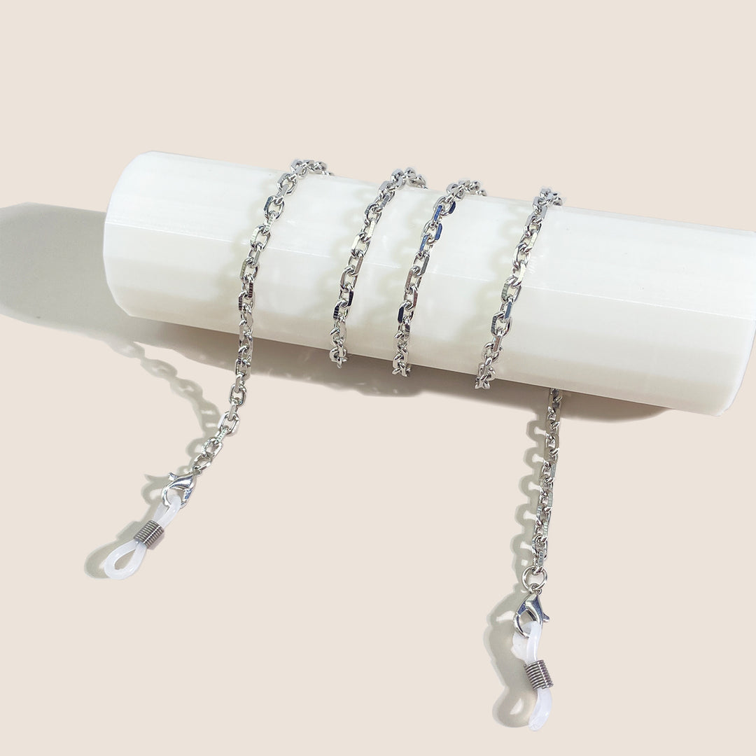 Elegant Eyewear Chain Bowlift