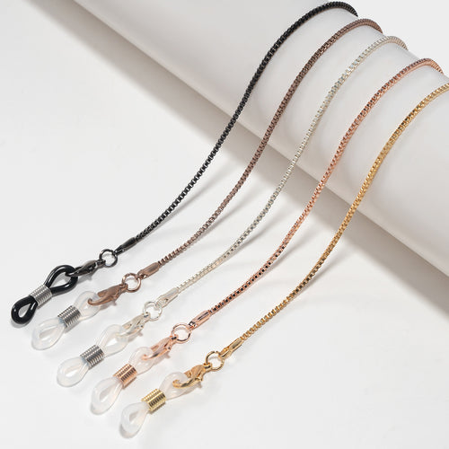 Minimalist Eyewear Chain Bowlift
