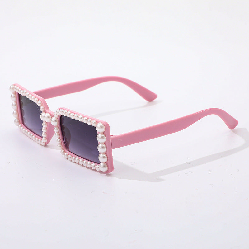 Ladies Stylish Sunglasses with Pearl Decoration Bowlift