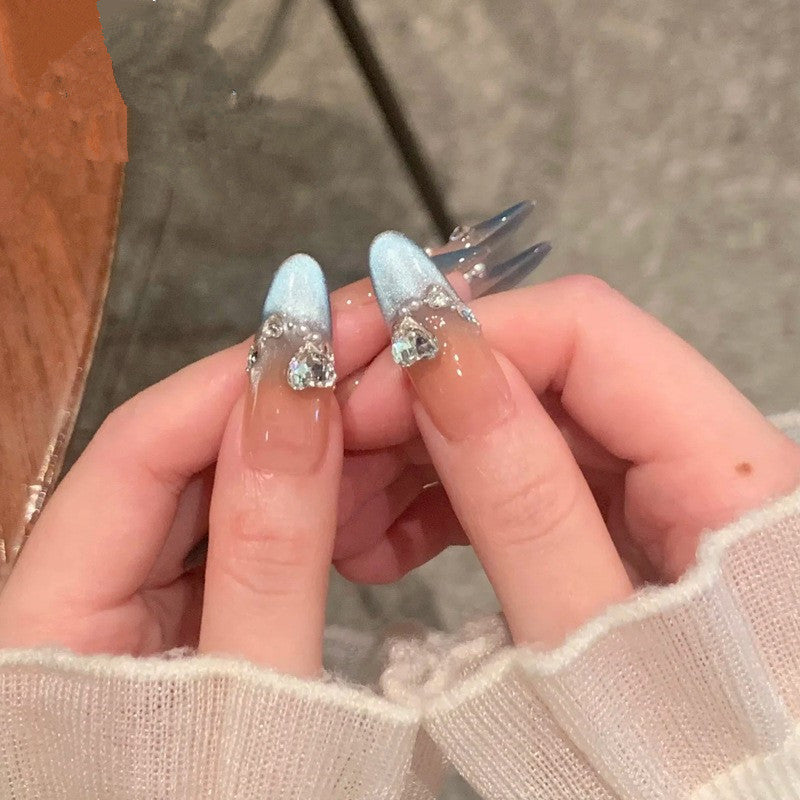 Artificial Nails in Stylish Ombre Design Bowlift