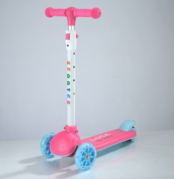 Sturdy Three-Wheeled Kick Scooter Bowlift