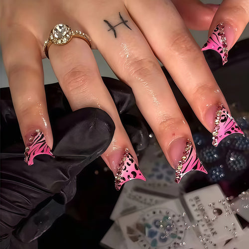 Glamorous Stiletto Nail Extensions Bowlift