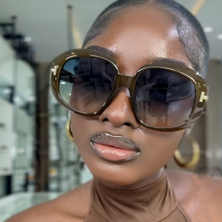 Women's oversized sunglasses with elegant frame structure and UV protection Bowlift