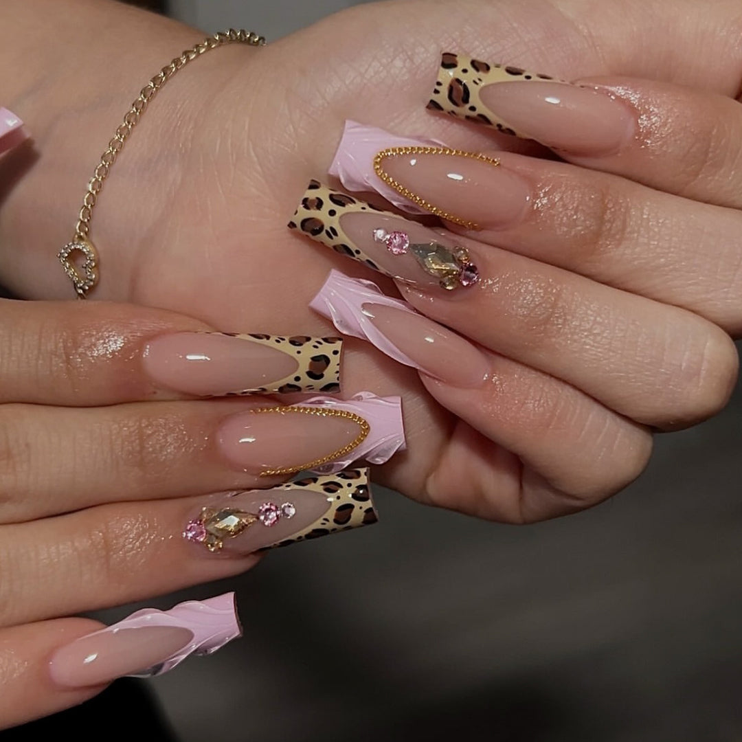 Elegant Stiletto Nail Art Extensions with Leopard Print Bowlift