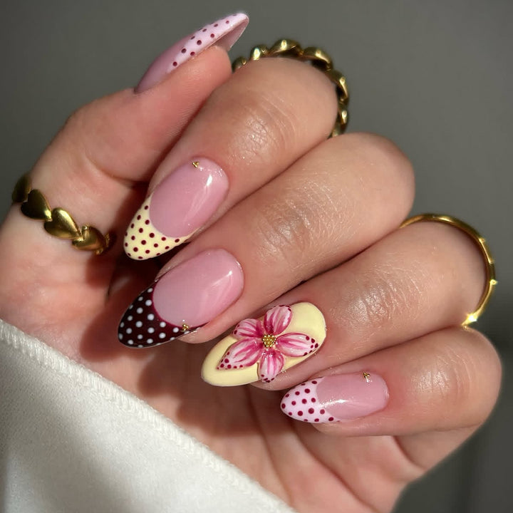 Artistic 3D Floral Accent Nail Art Extensions Bowlift